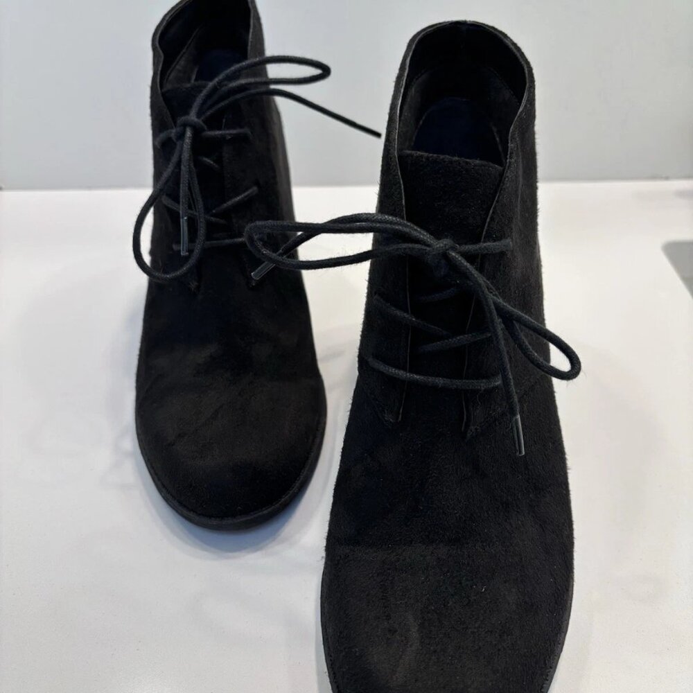 Dr. Scholl’s Black Suede Heeled Ankle Boots – Lace-Up Comfort Style